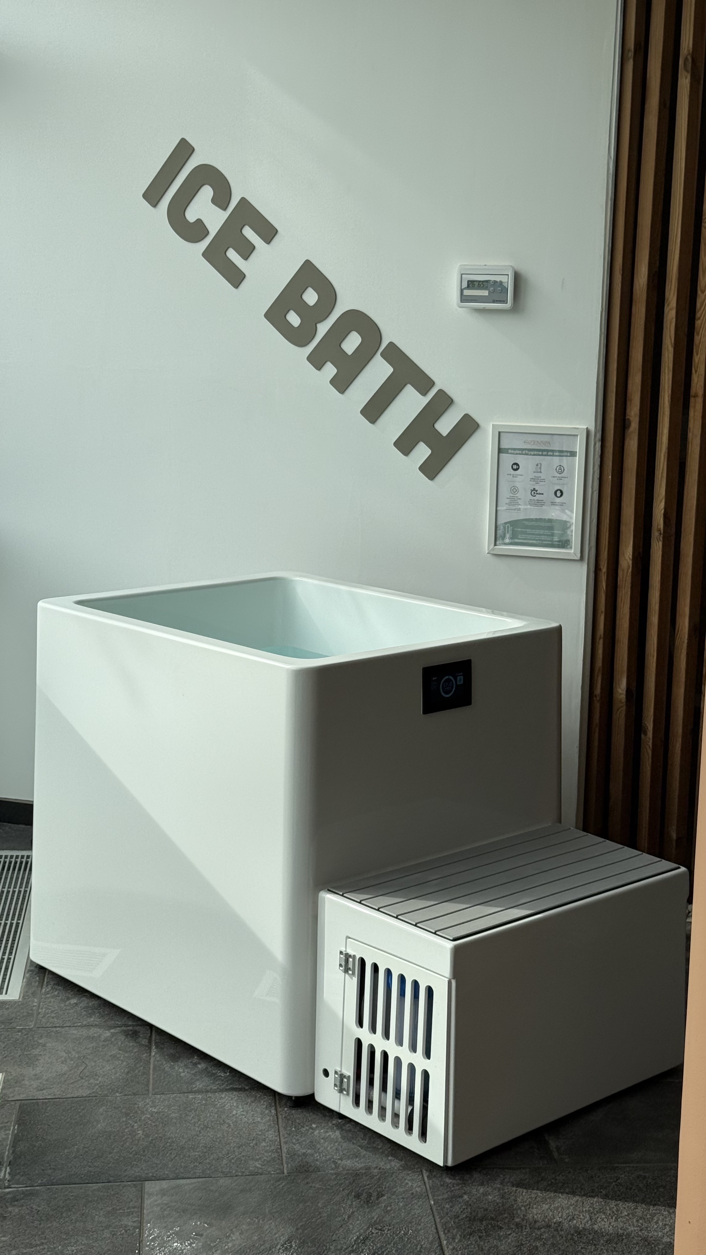 Residential private spa installation — Rocean