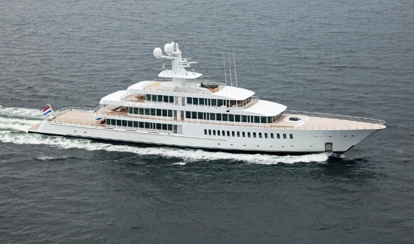 Dana White superyacht installation