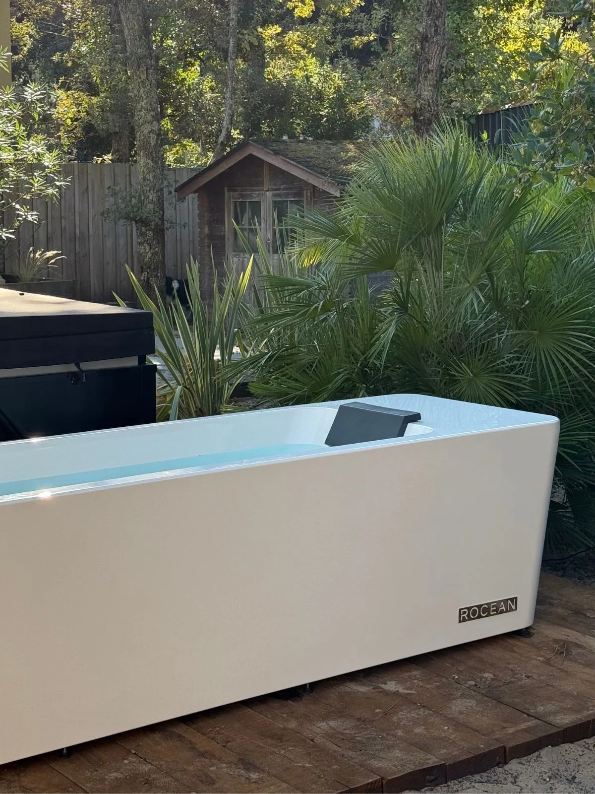 Rocean Bath in a private garden