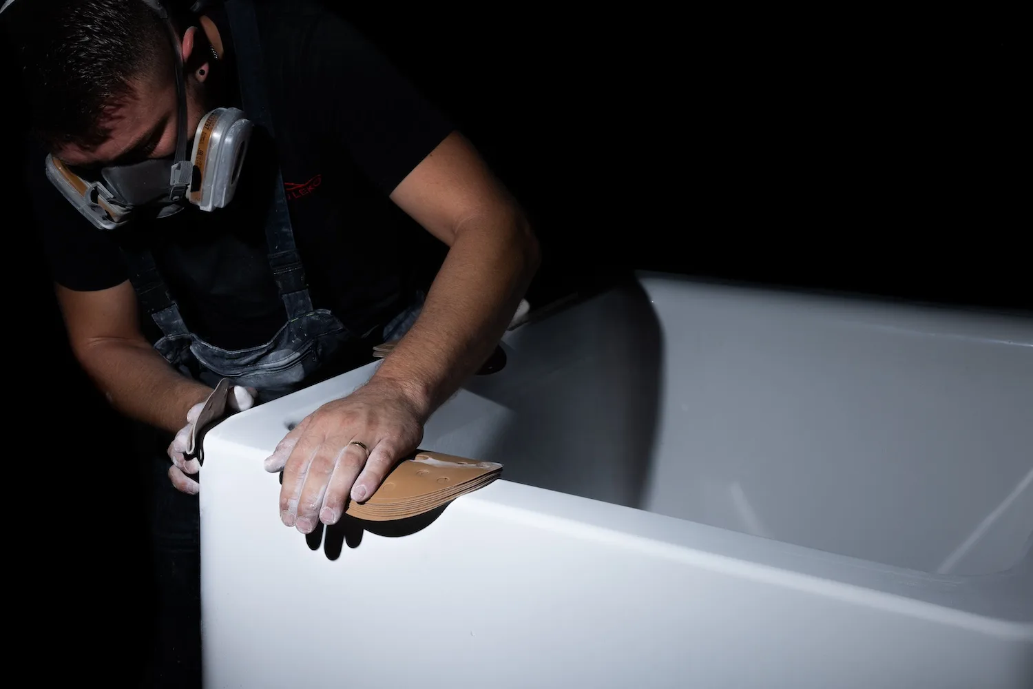 Rocean composite bath finishing by hand